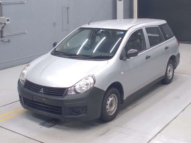 10205 Mitsubishi Lancer van CVY12 2016 г. (CAA Gifu)